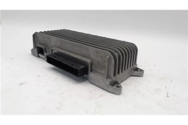 Recambio de amplificador sonido para audi a6 avant (4f5) 2.8 fsi referencia OEM IAM 4f0910223h  