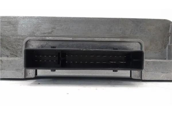 Recambio de amplificador sonido para audi a6 avant (4f5) 2.8 fsi referencia OEM IAM 4f0910223h  