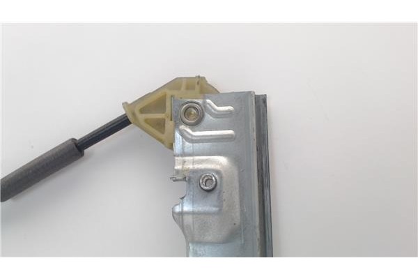 Recambio de mecanismo elevalunas delantero izquierdo para peugeot 206 referencia OEM IAM   