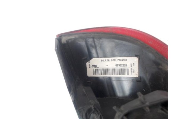 Recambio de piloto trasero derecho para opel corsa c 1.2 cosmo referencia OEM IAM 1222057 89302220 