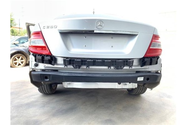 Recambio de refuerzo paragolpes trasero para mercedes-benz clase c (bm 204) berlina 3.0 c 280 (204.054) referencia OEM IAM   
