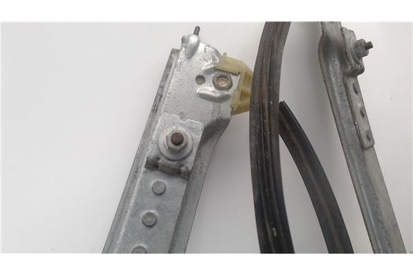 Recambio de mecanismo elevalunas delantero derecho para citroen xsara picasso referencia OEM IAM 0130821900  