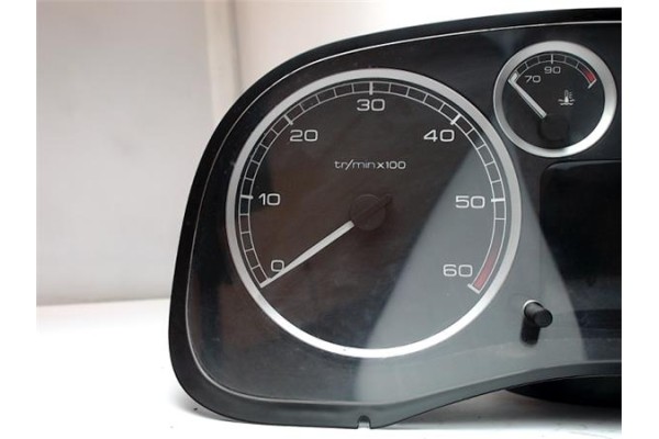 Recambio de cuadro completo para peugeot 307 (3a/c) 1.6 hdi referencia OEM IAM 9647538480 216747776 