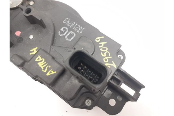 Recambio de cierre electromagnetico delantero derecho para opel astra h gtc 1.9 cdti referencia OEM IAM 13210749QG  