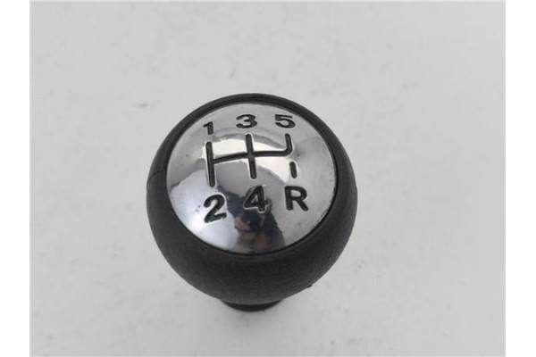 Recambio de pomo palanca cambio para peugeot 207 1.6 hdi referencia OEM IAM 2403CN  