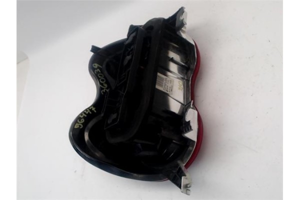 Recambio de piloto trasero derecho para smart fortwo coupe 0.8 fortwo coupe cdi (33kw) (451.300) referencia OEM IAM A4518200264 
