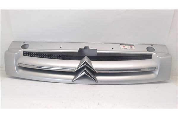 Recambio de rejilla capo para citroen berlingo combi referencia OEM IAM 9644757977  