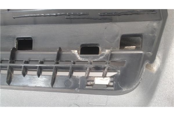 Recambio de rejilla capo para citroen berlingo combi referencia OEM IAM 9644757977  
