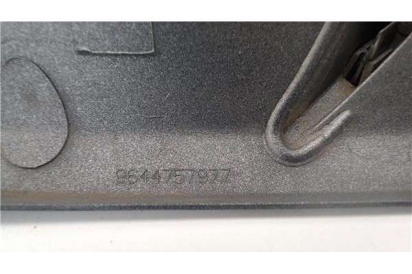 Recambio de rejilla capo para citroen berlingo combi referencia OEM IAM 9644757977  