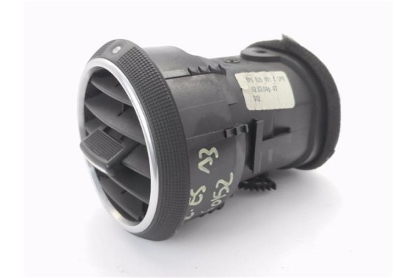 Recambio de rejilla entrada de aire para audi a3 (8p1) 2.0 tdi 16v referencia OEM IAM 8P3807647  
