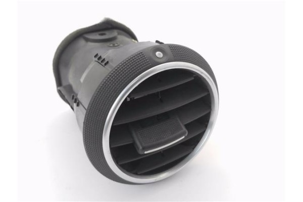 Recambio de rejilla entrada de aire para audi a3 (8p1) 2.0 tdi 16v referencia OEM IAM 8P3807647  