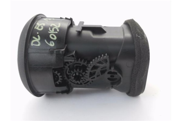 Recambio de rejilla entrada de aire para audi a3 (8p1) 2.0 tdi 16v referencia OEM IAM 8P3807647  