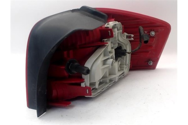 Recambio de piloto trasero izquierdo para audi a3 (8p1) 1.6 ambiente referencia OEM IAM 8P0945095  
