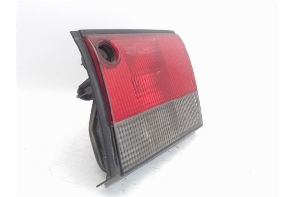 Recambio de piloto porton trasero derecho para saab 900 berlina referencia OEM IAM 4831178 4521522 