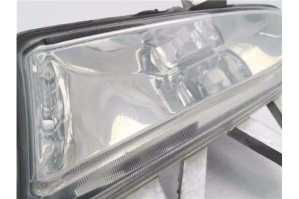 Recambio de faro antiniebla izquierdo para peugeot 406 berlina (s1/s2) 2.0 hdi 110 referencia OEM IAM 6204V5  