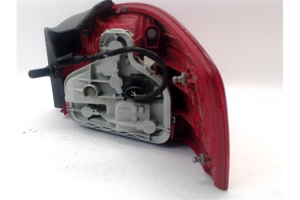 Recambio de piloto trasero izquierdo para audi a3 (8p1) 1.6 ambiente referencia OEM IAM 8P0945095  