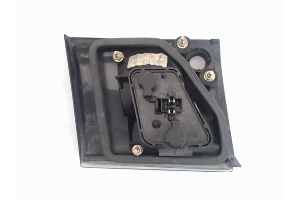 Recambio de piloto porton trasero derecho para saab 900 berlina referencia OEM IAM 4831178 4521522 