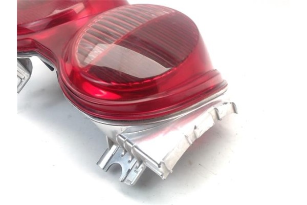 Recambio de piloto trasero izquierdo para smart fortwo coupe 0.8 fortwo coupe cdi (33kw) (451.300) referencia OEM IAM A451820016