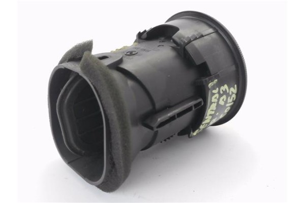 Recambio de rejilla entrada de aire para audi a3 (8p1) 2.0 tdi 16v referencia OEM IAM 8P3807647  