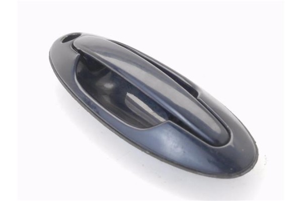 Recambio de maneta exterior delantero derecha para hyundai coupe (j2) 1.6 fx coupe referencia OEM IAM 8266027003  