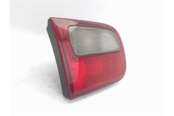 Recambio de piloto porton trasero izquierdo para honda civic berl. 3/4 (eg/eh) referencia OEM IAM 0431124  