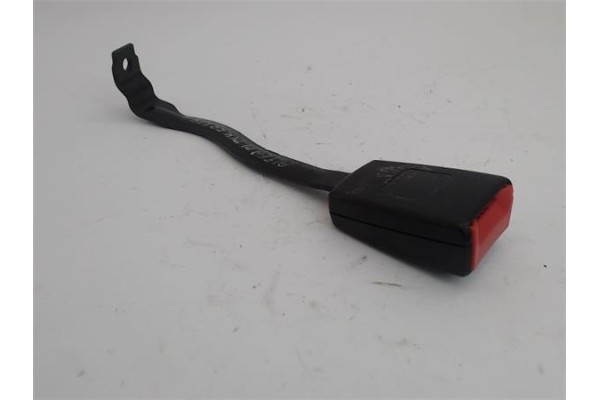 Recambio de anclaje cinturon delantero derecho para seat altea (5p1) 1.9 tdi referencia OEM IAM 5P0857756G QVZ  