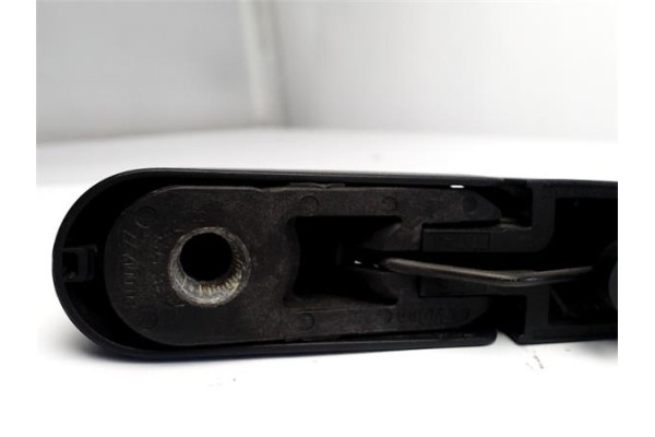 Recambio de brazo limpiaparabrisas trasero para peugeot 307 (3a/c) 1.6 hdi referencia OEM IAM 9634372177  