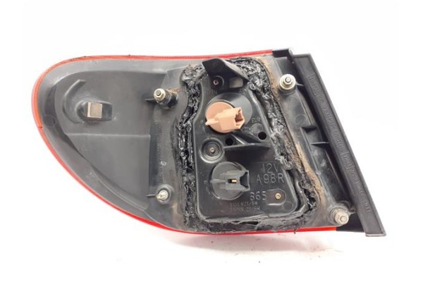 Recambio de piloto trasero derecho para nissan almera (n16/e) 2.2 di referencia OEM IAM 265505M528  