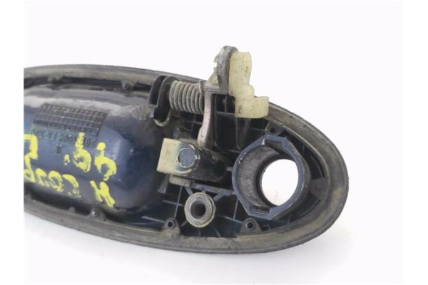 Recambio de maneta exterior delantero derecha para hyundai coupe (j2) 1.6 fx coupe referencia OEM IAM 8266027003  
