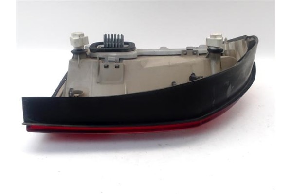 Recambio de piloto trasero derecho para opel zafira a 2.2 dti 16v referencia OEM IAM 1222084 275408 
