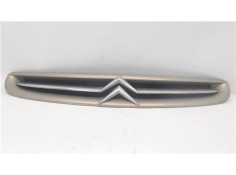 Recambio de rejilla capo para citroen xsara picasso referencia OEM IAM 9631507477  