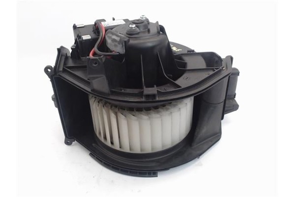 Recambio de motor calefaccion para audi a6 avant (4f5) 2.8 fsi referencia OEM IAM 4f0910521 4F0820020A Recambio de motor calefaccion para audi a6 avant (4f5) 2.8 fsi referencia OEM IAM 4f0910521 4F0820020A