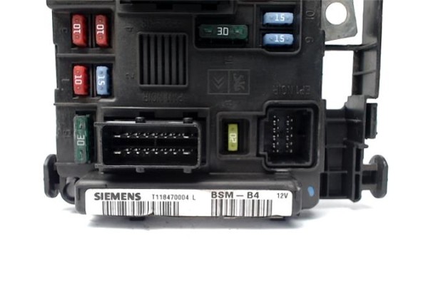 Recambio de caja fusibles/rele para citroen c3 1.4 hdi referencia OEM IAM 965061838000 11286253 