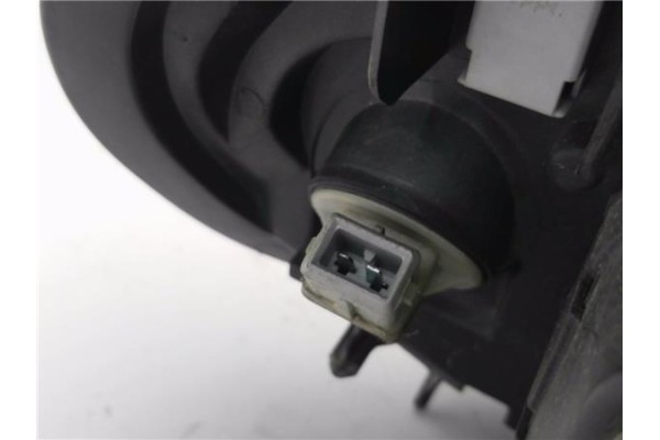 Recambio de faro delantero izquierdo para citroen saxo 1.4 sx referencia OEM IAM 9636331780 89004319 