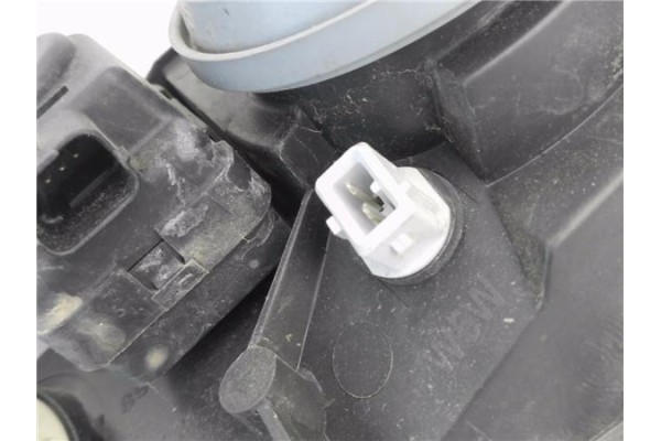 Recambio de faro delantero izquierdo para citroen saxo 1.4 sx referencia OEM IAM 9636331780 89004319 