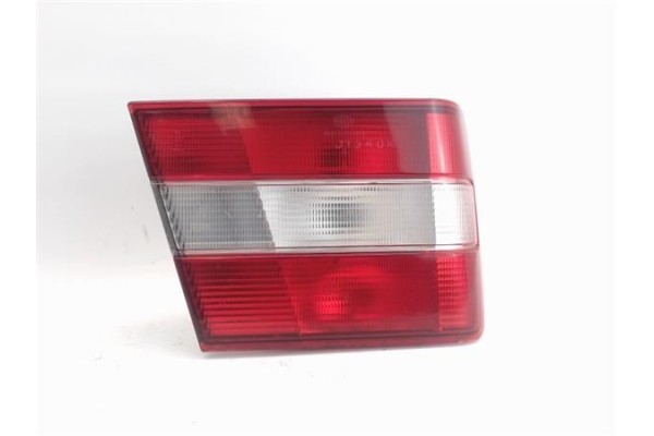 Recambio de piloto trasero derecho para volvo serie 940 berlina/familiar referencia OEM IAM   