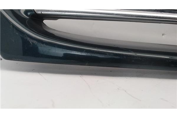 Recambio de rejilla capo para citroen xsara berlina referencia OEM IAM 9622040977  