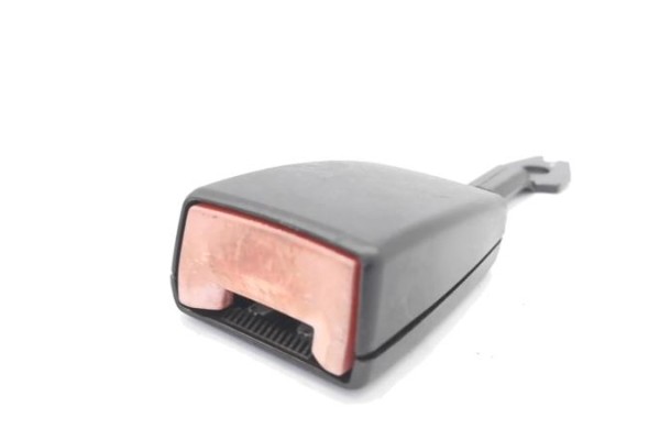 Recambio de anclaje cinturon delantero derecho para mercedes-benz clase a (bm 168) 1.9 190 (168.032) referencia OEM IAM 16886026