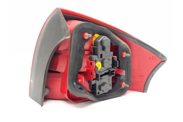 Recambio de piloto trasero izquierdo para audi a6 berlina (4b2) 2.4 (121kw) referencia OEM IAM 4B5945095  4B9945095 , AUDI Recambio de piloto trasero izquierdo para audi a6 berlina (4b2) 2.4 (121kw) referencia OEM IAM 4B5945095  4B9945095 , AUDI