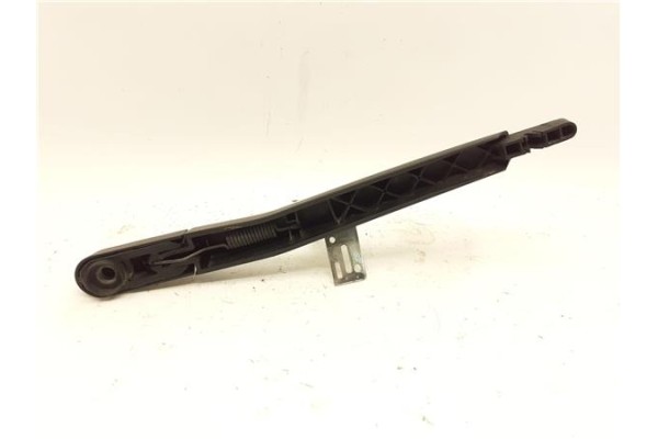 Recambio de brazo limpiaparabrisas trasero para opel corsa d 1.2 cmon referencia OEM IAM   