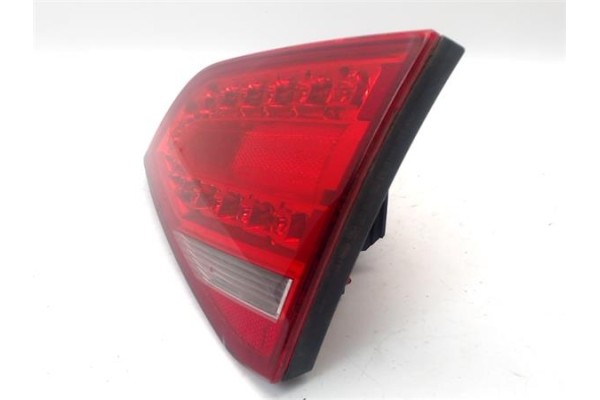 Recambio de piloto interior derecho para audi a4 berlina (8k2) 2.0 basis referencia OEM IAM 8K9945094B  