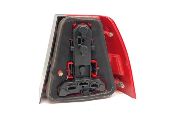 Recambio de piloto trasero izquierdo para volkswagen bora berlina (1j2) 1.6 referencia OEM IAM 1J5945095AA 2221127 