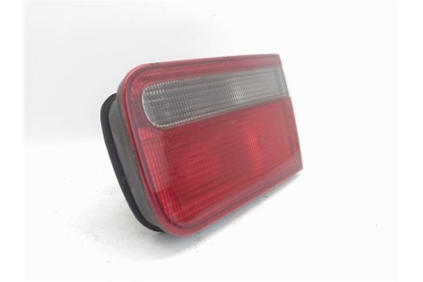 Recambio de piloto porton trasero derecho para honda accord berlina (cc/ce) referencia OEM IAM 23622600  