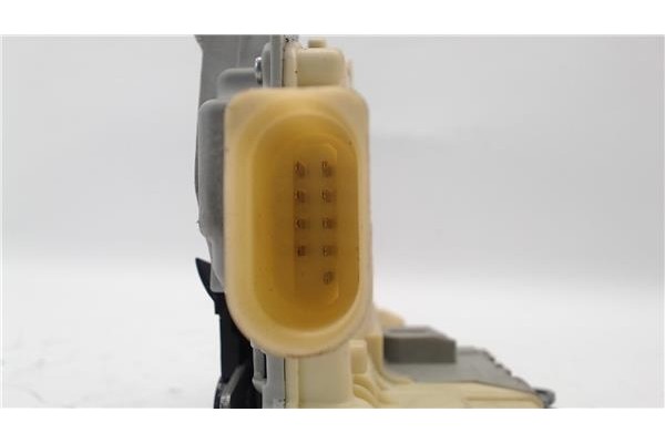 Recambio de cierre electromagnetico delantero izquierdo para volkswagen passat berlina (3c2) 2.0 tdi 16v referencia OEM IAM 3C18