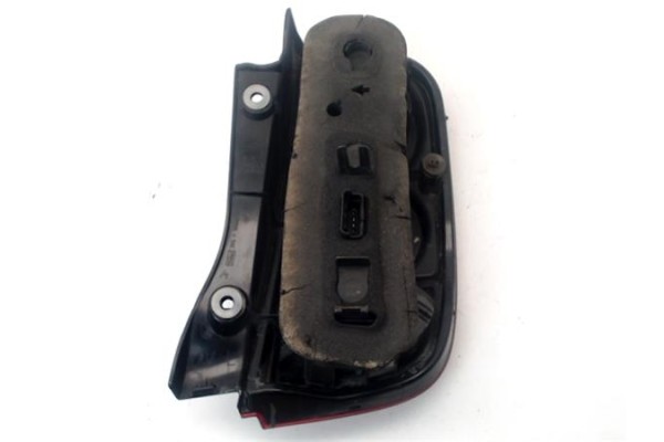 Recambio de piloto trasero izquierdo para nissan micra (k12e) 1.2 16v referencia OEM IAM 26559AX720  