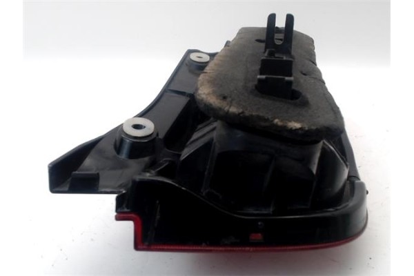 Recambio de piloto trasero izquierdo para nissan micra (k12e) 1.2 16v referencia OEM IAM 26559AX720  