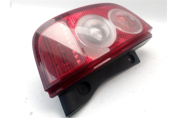 Recambio de piloto trasero izquierdo para nissan micra (k12e) 1.2 16v referencia OEM IAM 26559AX720  