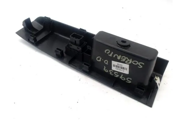 Recambio de botonera puerta delantero derecha para kia sorento (bl) 2.5 crdi referencia OEM IAM 935753E0108Y  