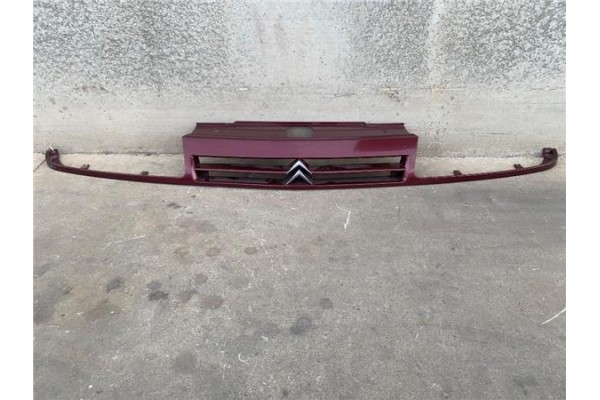 Recambio de rejilla capo para citroen xantia berlina referencia OEM IAM 7804H1  