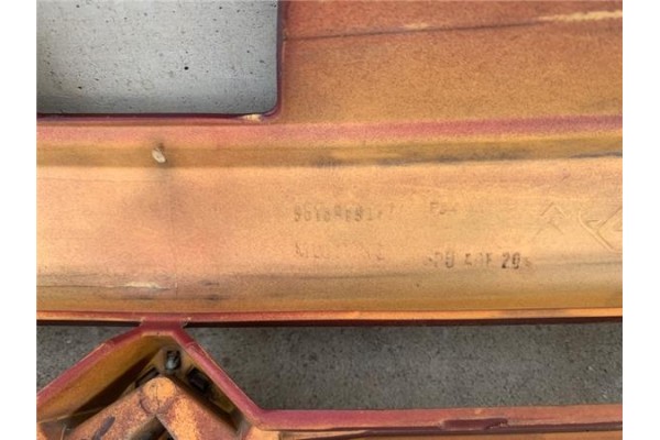 Recambio de rejilla capo para citroen xantia berlina referencia OEM IAM 7804H1  